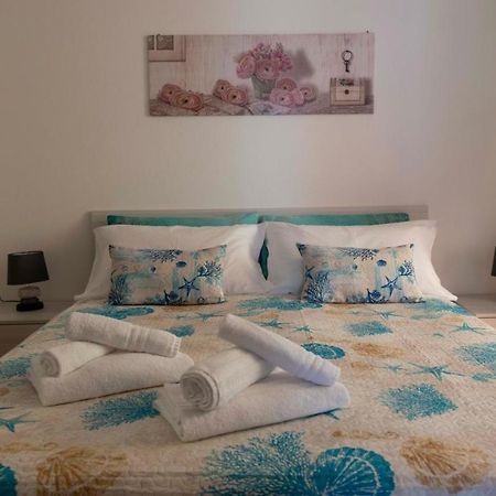 カーラゴノネWelcomely - The Butterfly Houseアパートメント エクステリア 写真