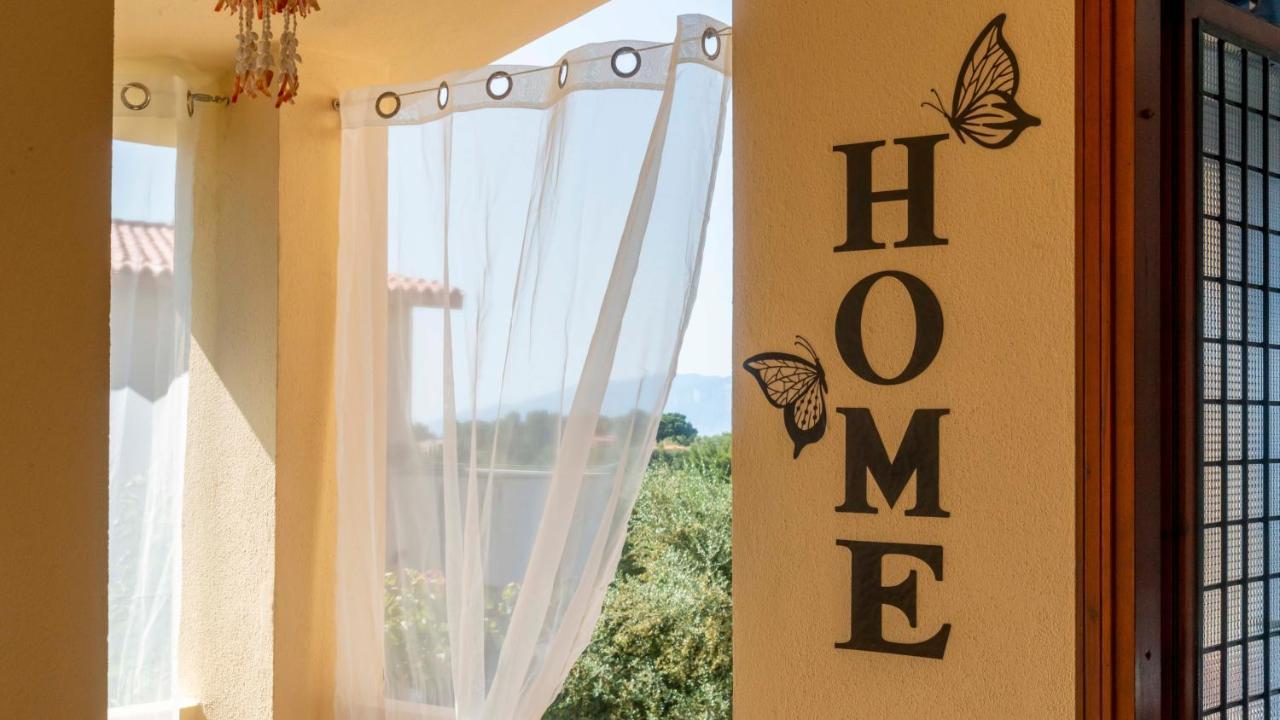 カーラゴノネWelcomely - The Butterfly Houseアパートメント エクステリア 写真